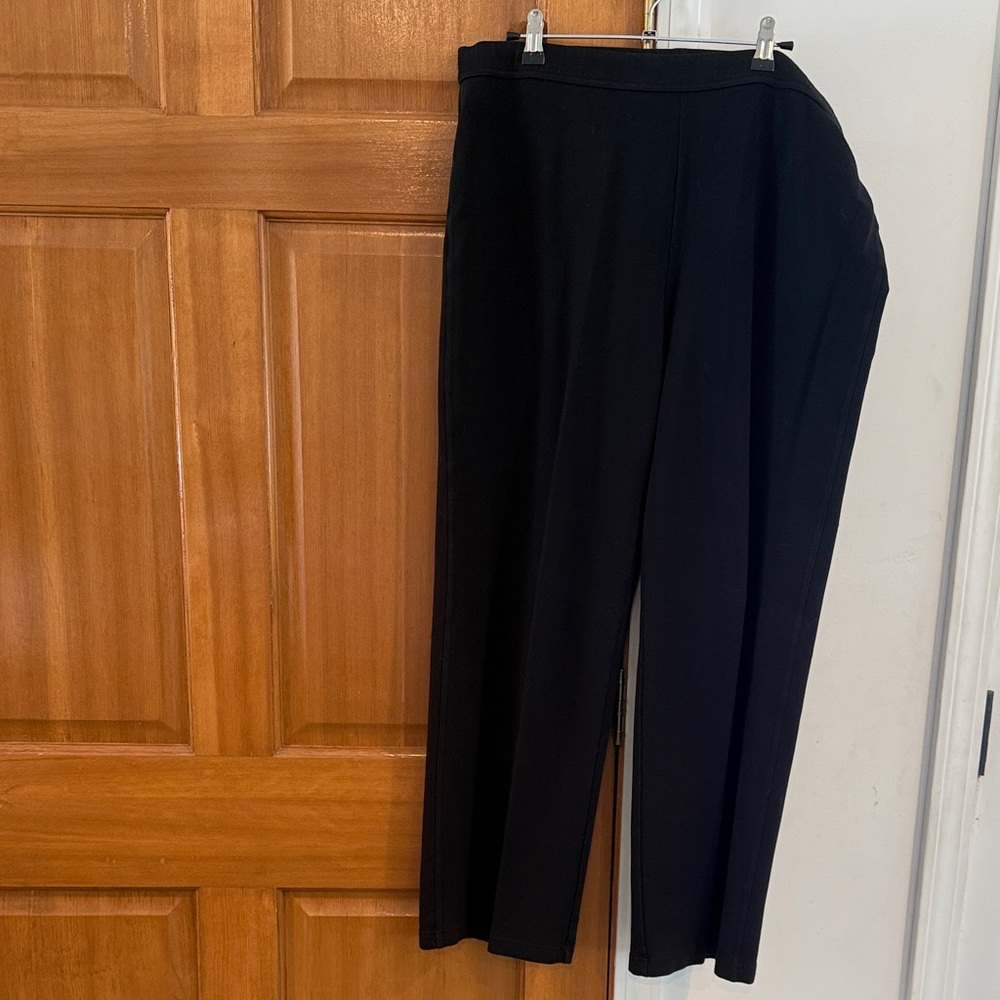 EUC! Women’s size L, Black Charter Club Cotton Pants!